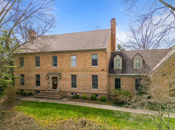 191 Camelot Dr, Huntington, WV 25701