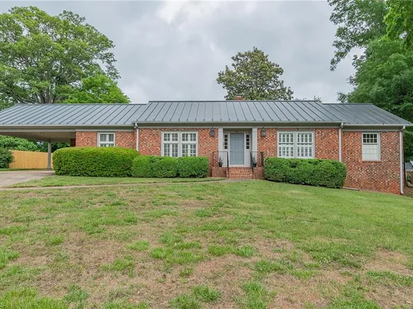 905 Kildee Dr, Lexington, NC 27292