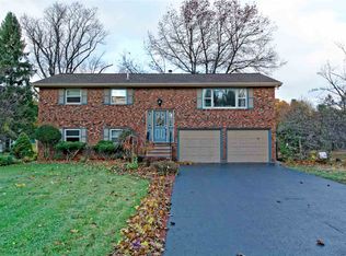1 Jesse Ct, Glenville, NY 12302