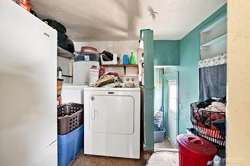 5th image of 703 N 5th Street