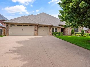 1671 Foxboro Ct, Bentonville, AR 72713