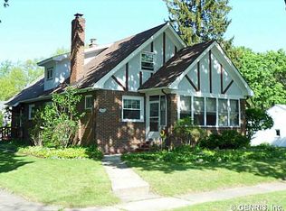 302 Crestwood Blvd, Rochester, NY 14624