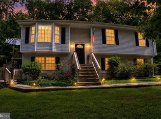 5964 Riverbend Ln, Reva, VA 22735