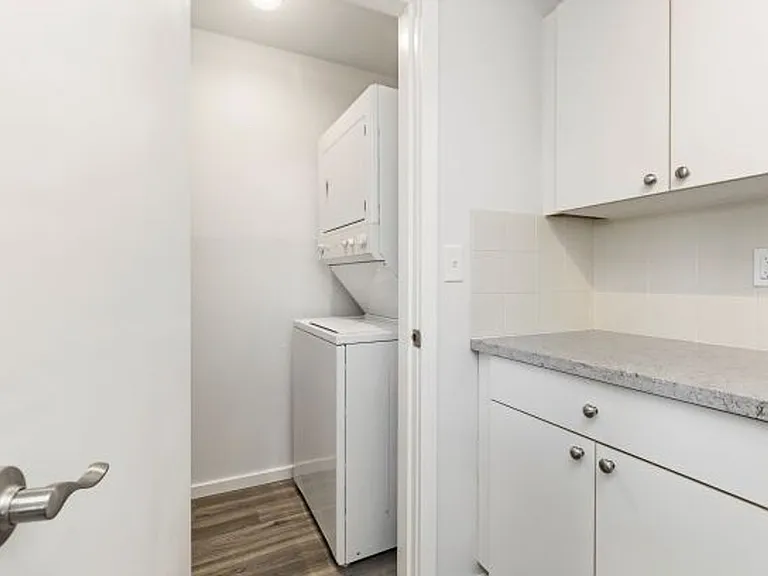 Ekilai Apartments - Spacious 1 Bed, 2 Bed Units & 3 Bed Units, w/ Private Balcony ~ Designer fini... — Photo 48