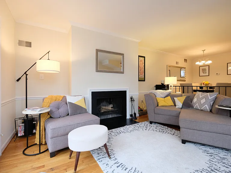 4450 Macarthur Blvd NW #7B — Photo 2