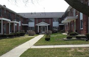 2nd image of 6151 W Howard Ave Unit 28