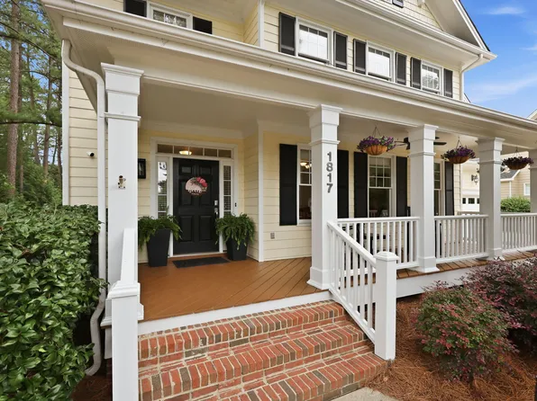 1817 Old College Cir, Wake Forest, NC 27587
