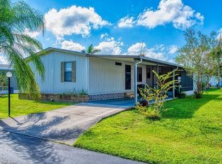 240 Grosbeak Ln #240, Naples, FL 34114