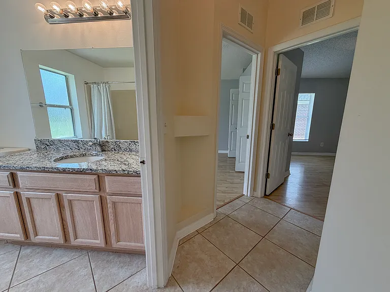 32 Forest Grove Dr — Photo 14