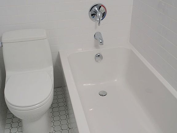 4th image of 345 Sackett St #2