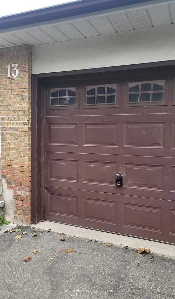4 bed, $2,650 — Photo 2