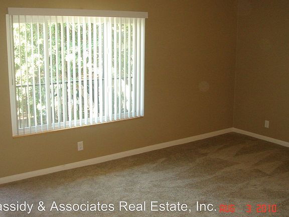 4th image of 4420 49th St APT 3