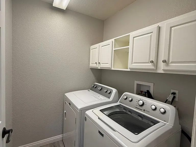532 Blarney Cir — Photo 19