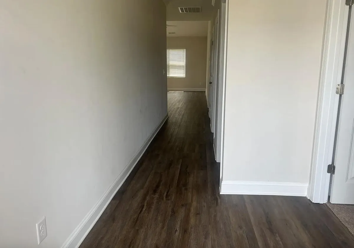 Building Photo - 505 Access Dr