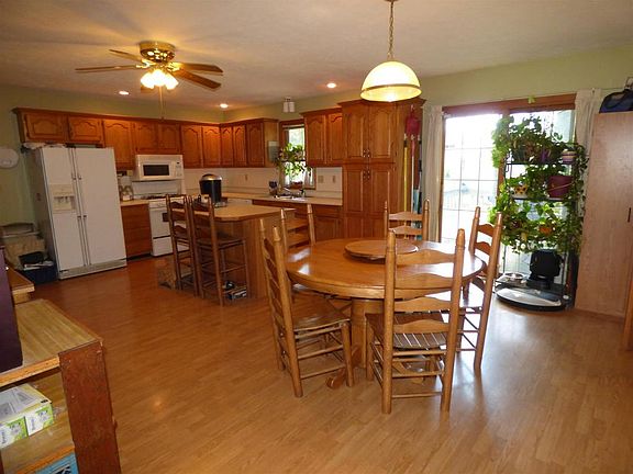 2nd image of 53015 Tulain St