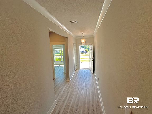 5th image of 544 Overland Dr
