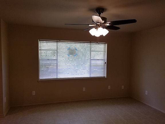 102 Ford Living Rm_09252019