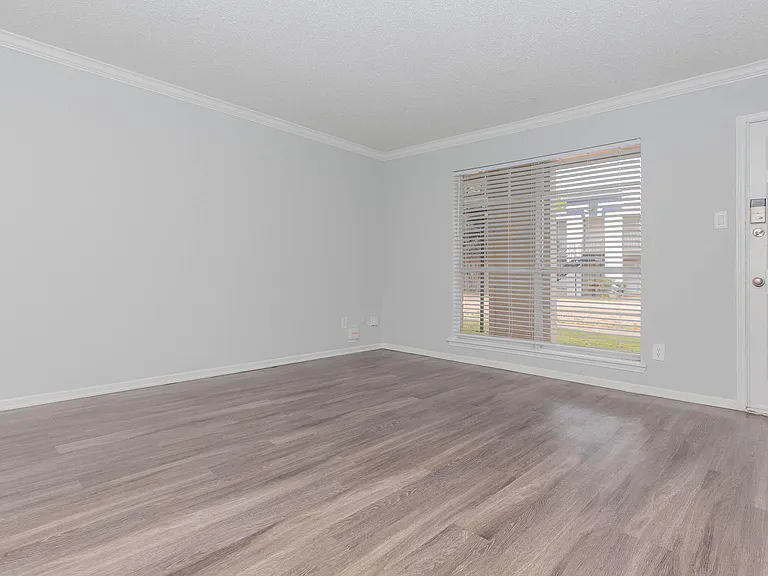 Galleria Flats Apartments — Photo 43