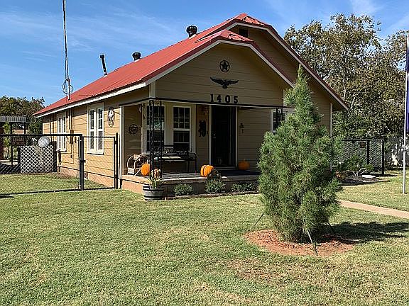 4th image of this home
