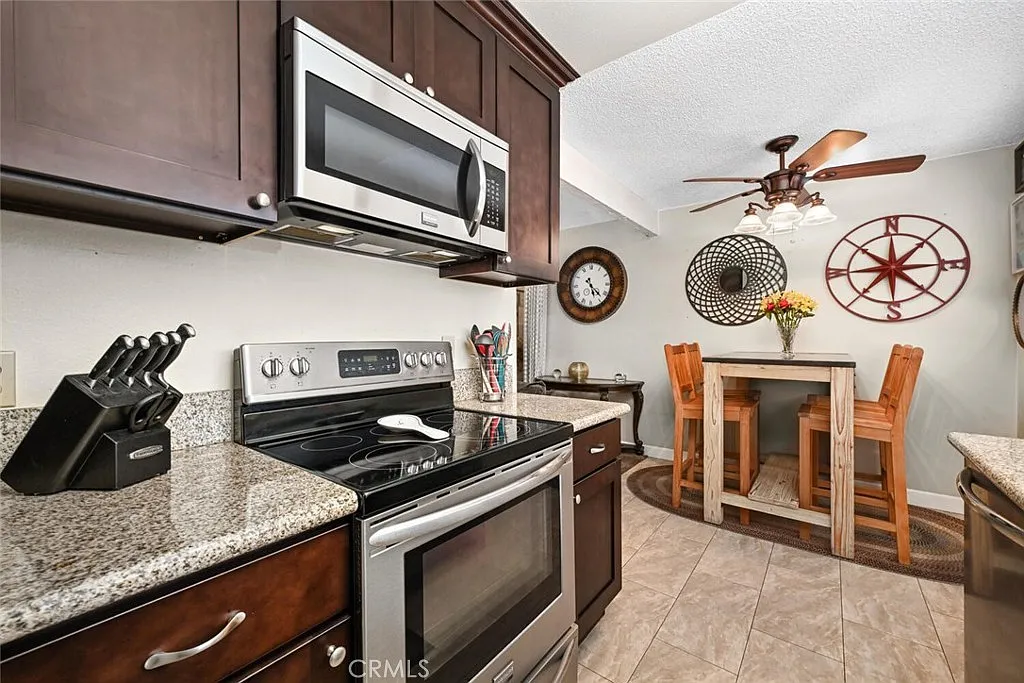 Building Photo - 58 Streamwood