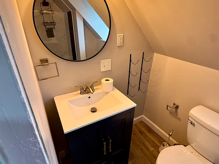2023 Greenup St #3 — Photo 11