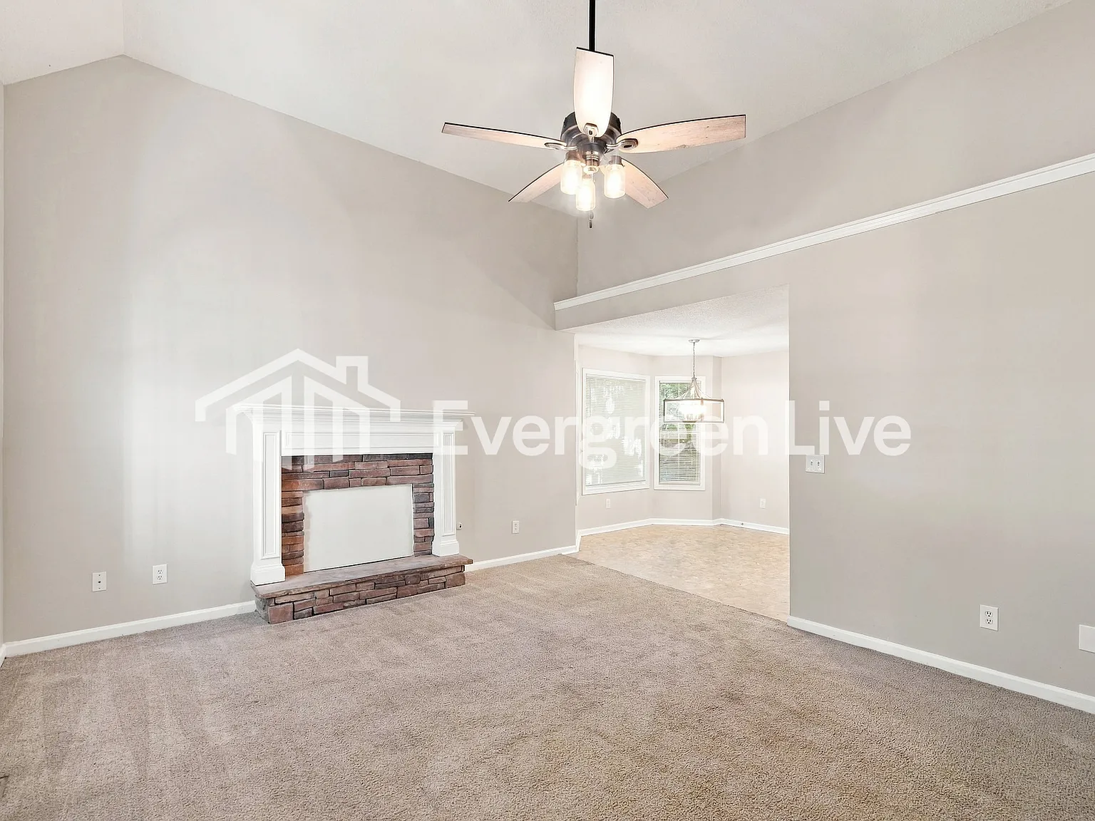 3 bed, 2.0 bath, 1574 sqft, $1,695 — Photo 2