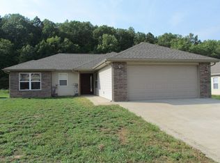 124 Valley Way, Saint Robert, MO 65584