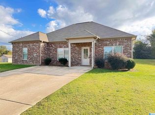 1033 9th St, Pleasant Grove, AL 35127