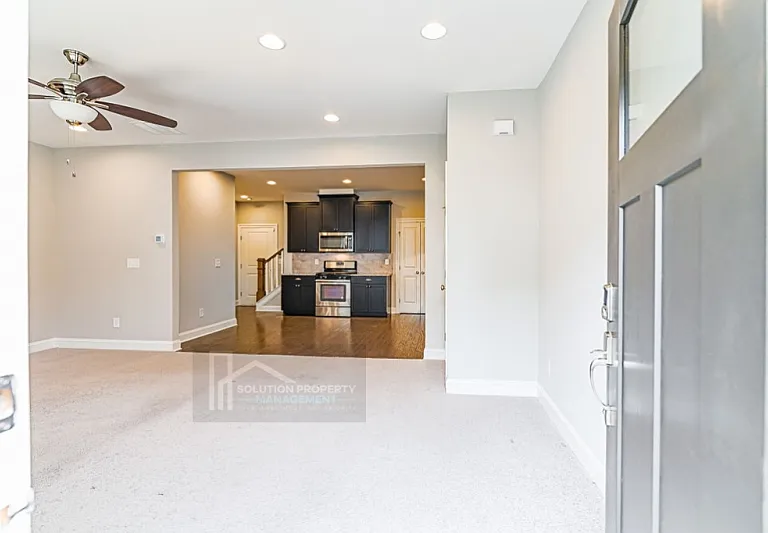 1963 Summit Trace Cir — Photo 3