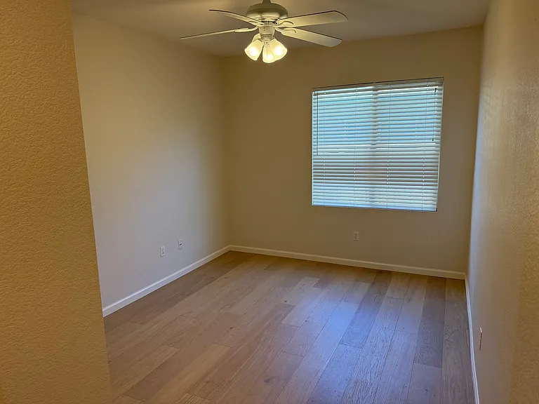 1375 Tahoma Ln — Photo 8