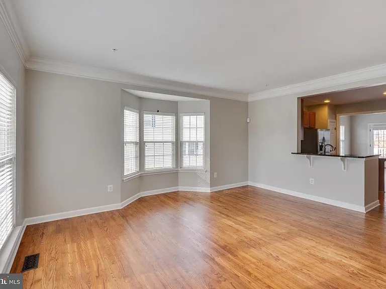 9684 Atterbury Ln — Photo 18