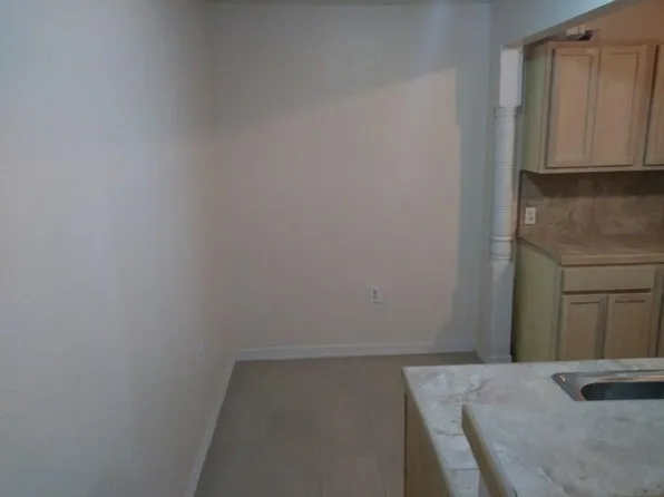 6250 Foxhunter Rd, Houston, TX 77049