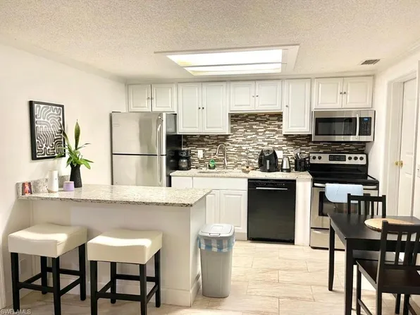 5385 Treetops Dr #I, Naples, FL 34113