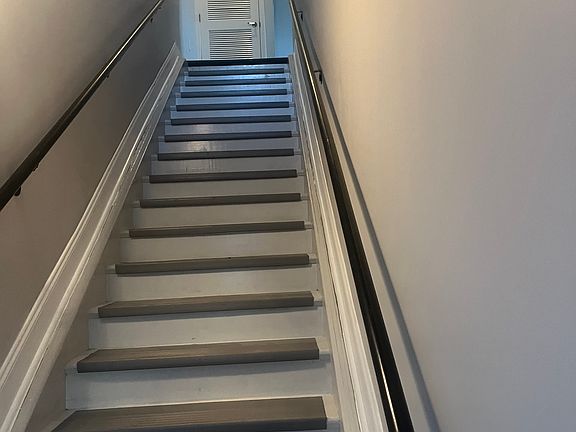 3rd image of 22 Wedgefield Dr #301