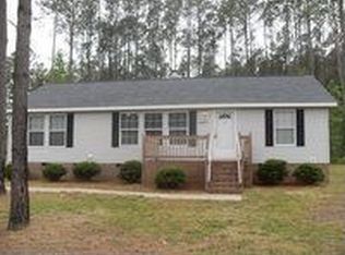 140 Country Walk Ln, Sanford, NC 27332