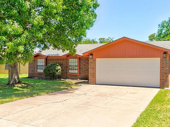 2nd image of 305 Guadalupe Dr