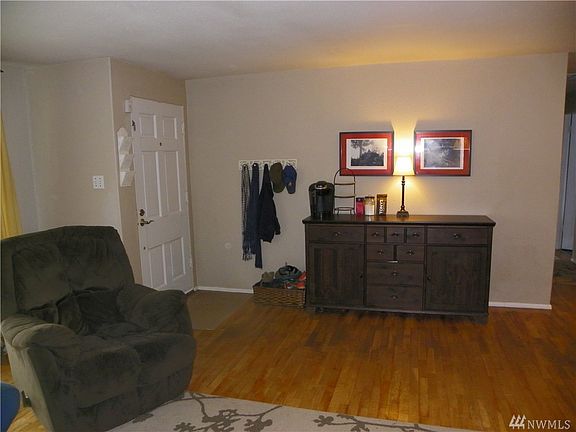 2nd image of 11302 C St S