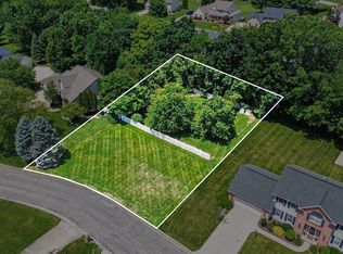 14455 Worthington Dr #12, Granger, IN 46530