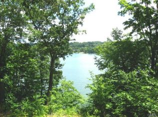 33 Lake Dr N, New Fairfield, CT 06812