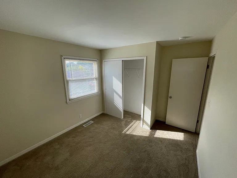 4105 Oxmoor Rd — Photo 12