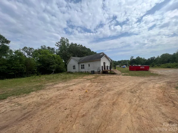 441 Cox Lake Rd, Stanley, NC 28164