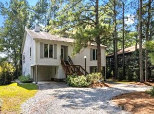 5510 Gondolier Dr, New Bern, NC 28560