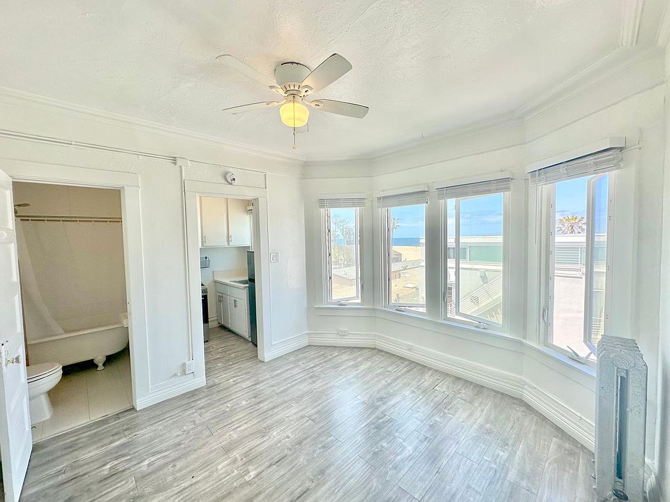 1st image of 16 Thornton Ave #304