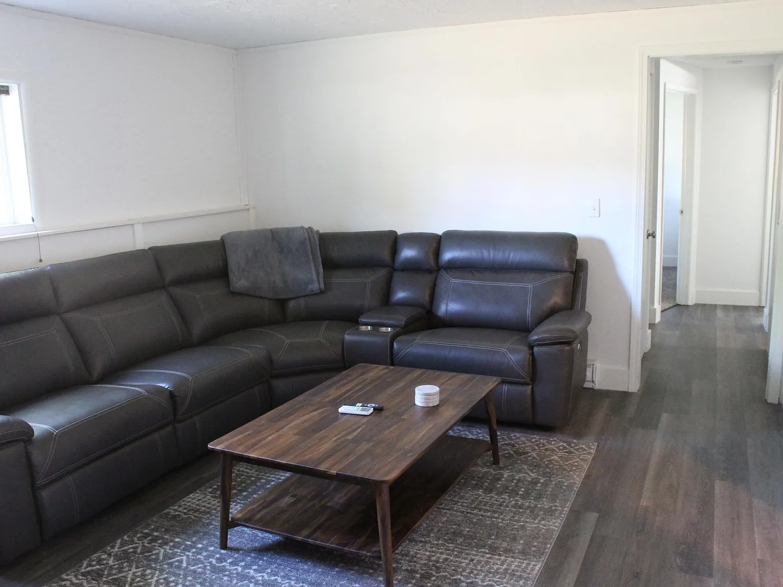2 bed, 850 sqft, $1,700 — Photo 4