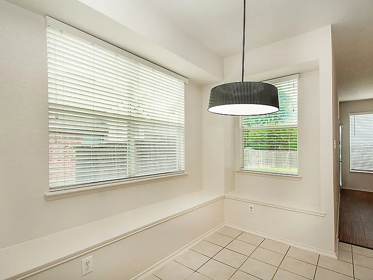 5809 Deer Run Dr — Photo 8