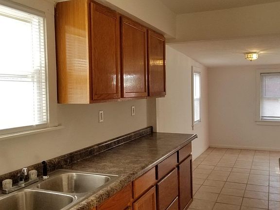 4th image of 7238 Osborne Ave