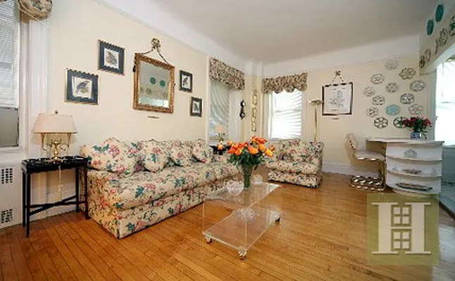 Rented by Halstead Real Estate | media 9