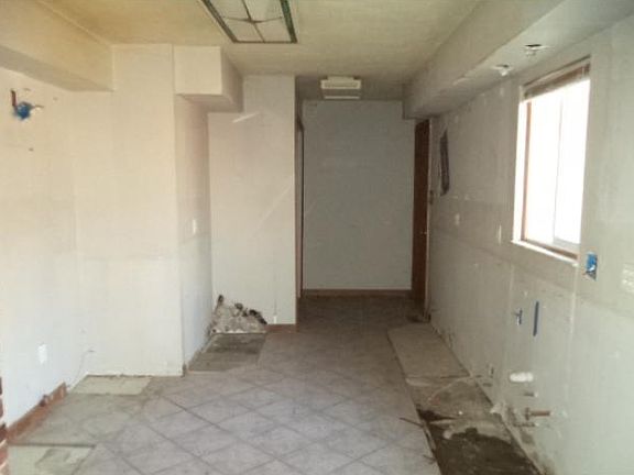 4th image of 7834 Huber Ct