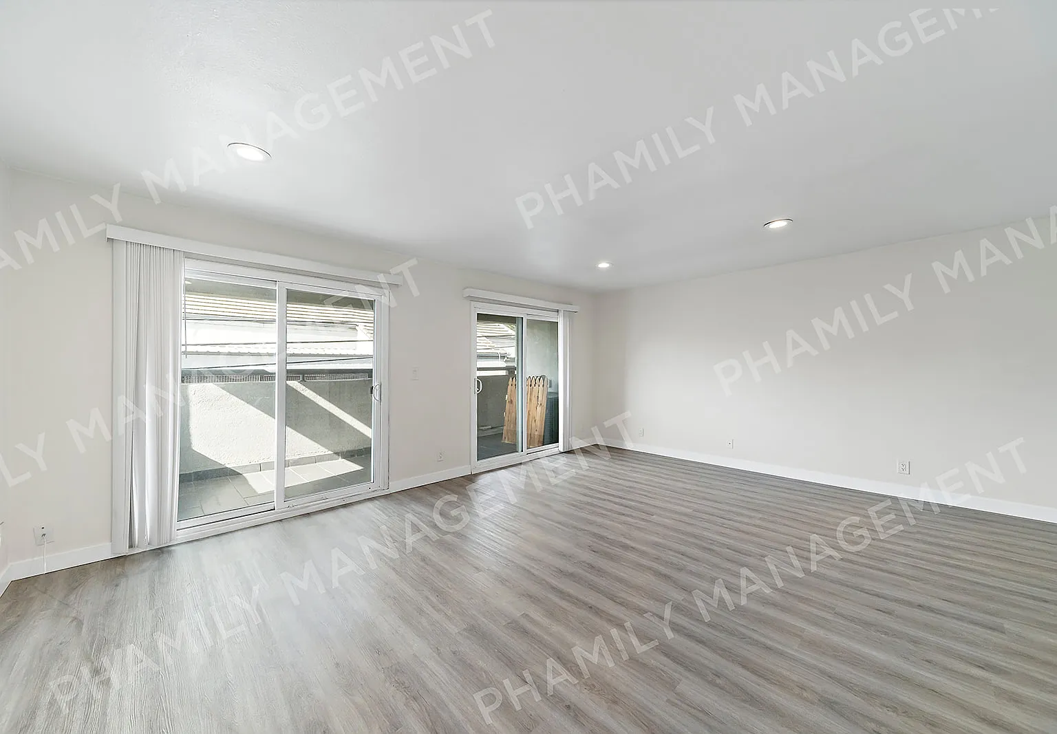 6414 York Blvd — Photo 3