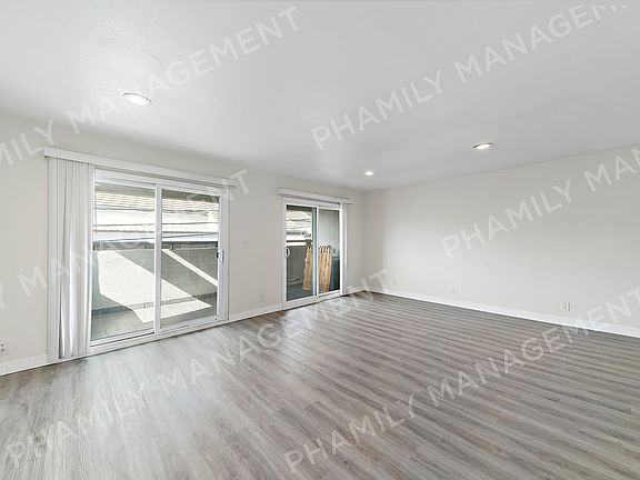 3rd image of 6414 York Blvd APT G